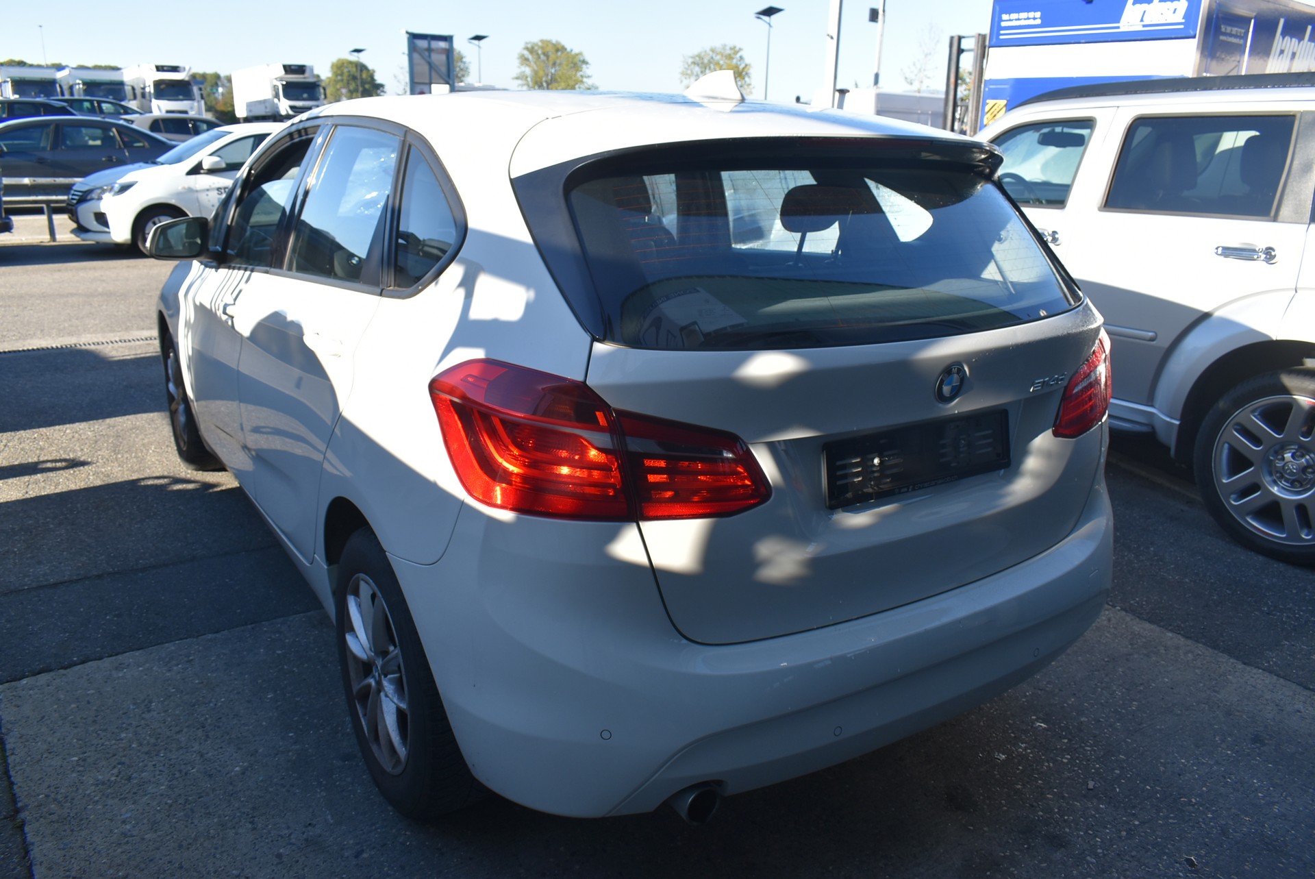 BMW 214d Active Tourer-image-10