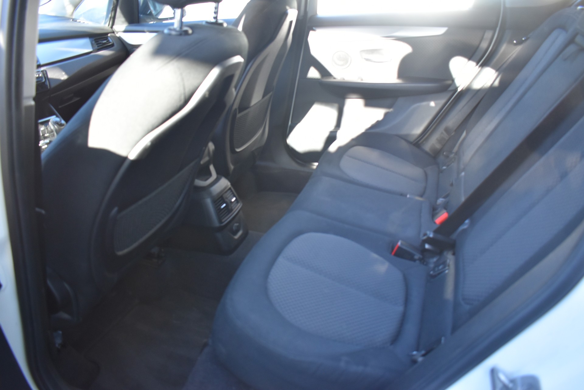 BMW 214d Active Tourer-image-2