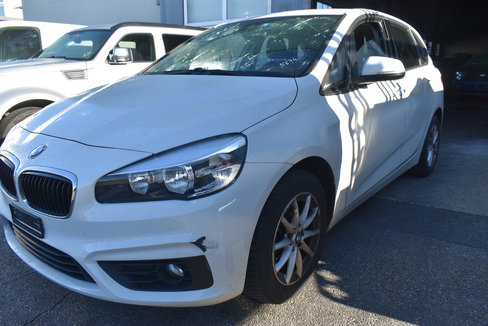 BMW 214d Active Tourer-image-0