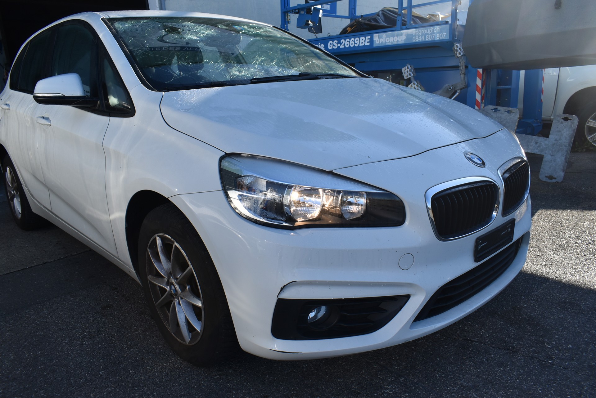 BMW 214d Active Tourer-image-5