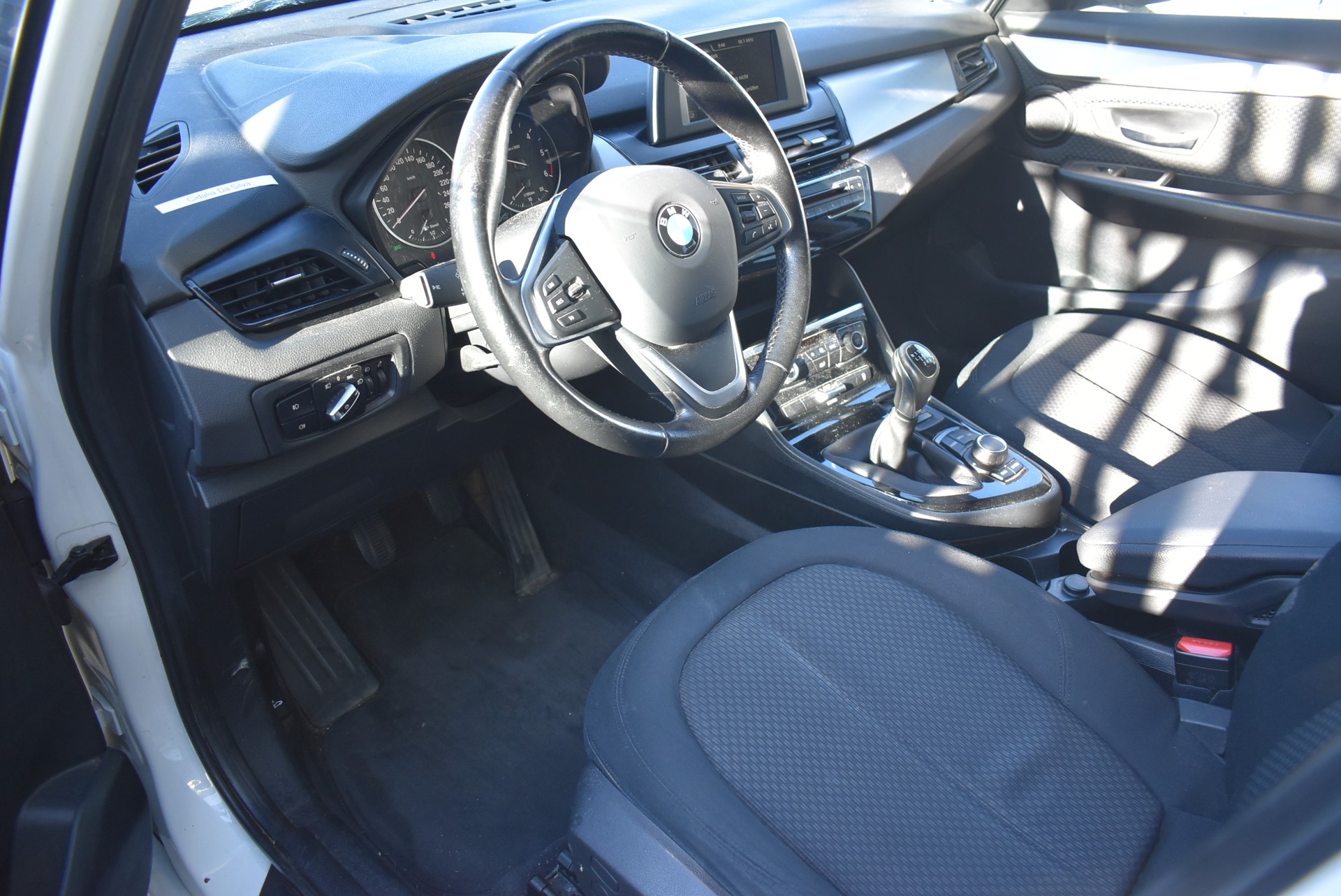 BMW 214d Active Tourer-image-1