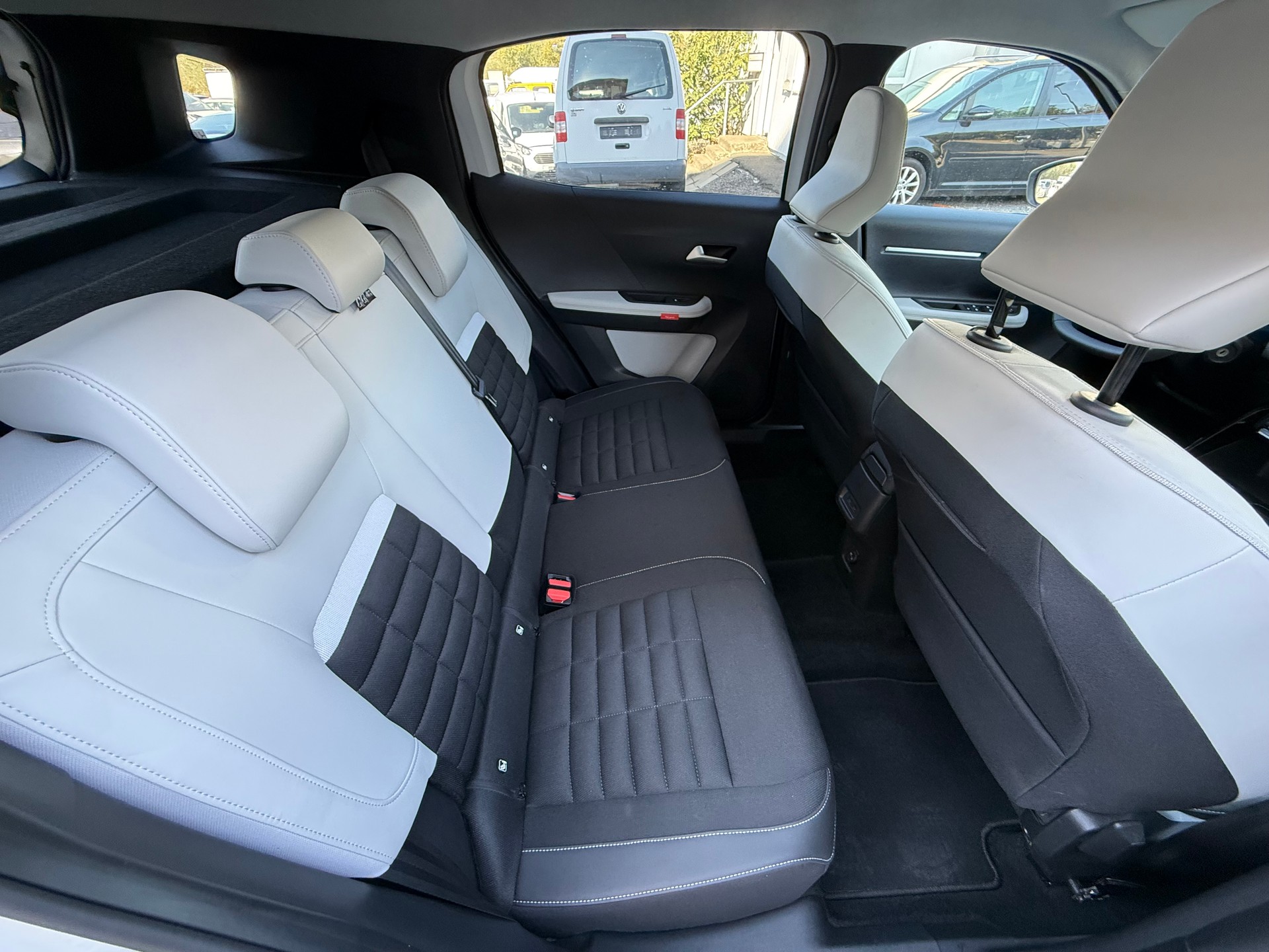 CITROEN C3 Aircross 1.2 MHEV Max-image-8
