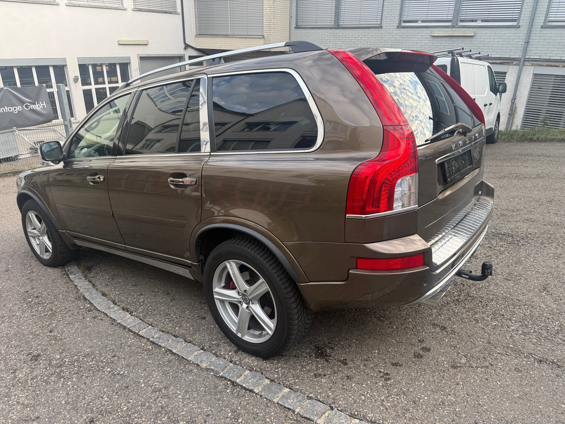 VOLVO XC90 D5 AWD Executive Geartronic-image-4