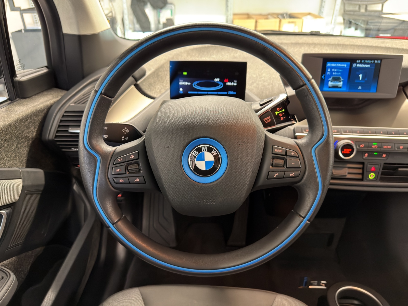 BMW i3 S E-Motor 120 Ah GLASDACH, ELEKTRISCH-image-11