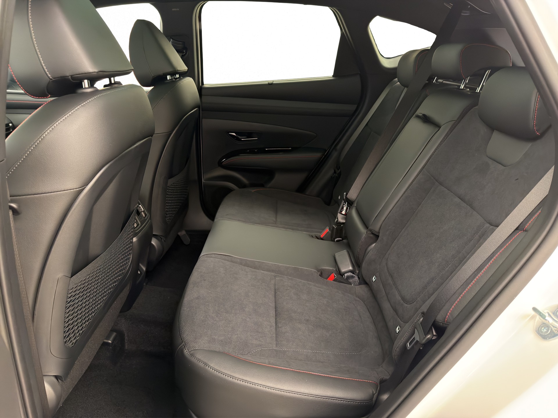 HYUNDAI Tucson 1.6 T-GDi HEV N-Line 4WD-image-11
