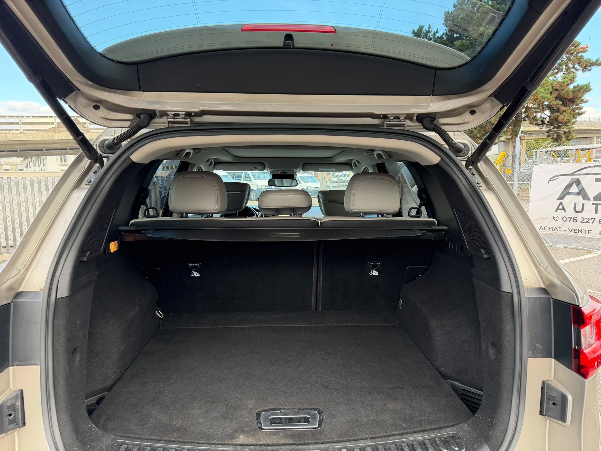 RENAULT Koleos 2.0 dCi Initiale Paris 4x4 Xtronic CVT garantie 2 ans expertiser-image-8