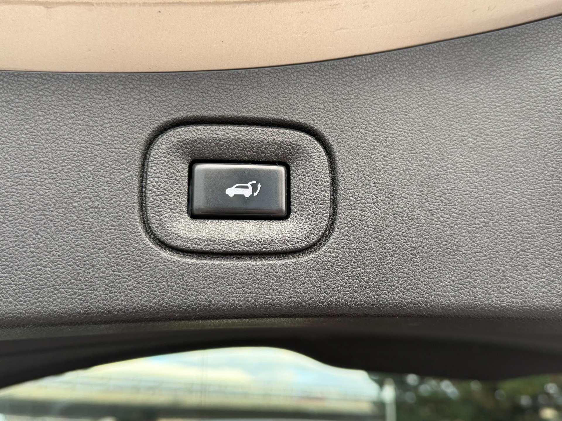 RENAULT Koleos 2.0 dCi Initiale Paris 4x4 Xtronic CVT garantie 2 ans expertiser-image-9