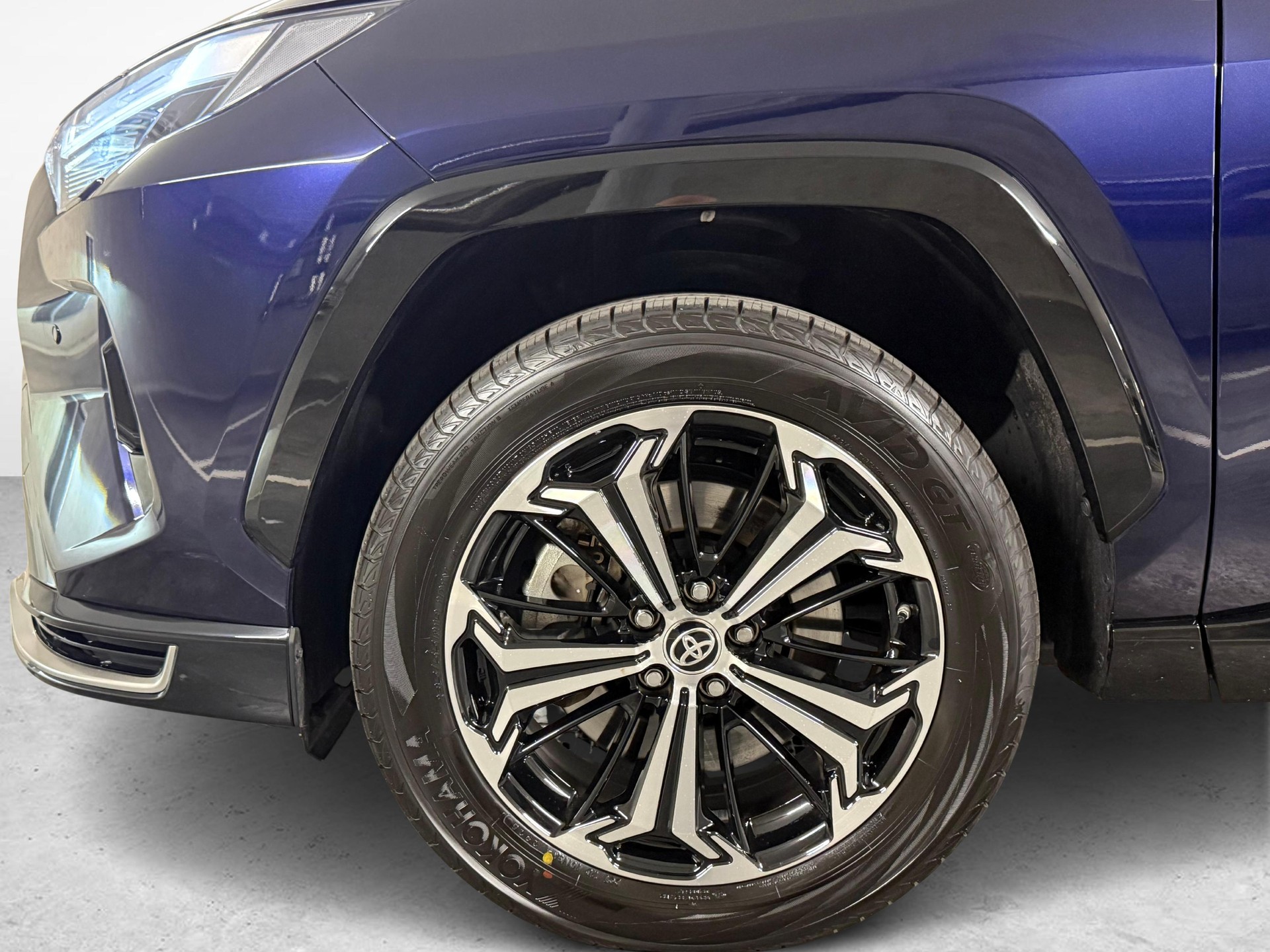 TOYOTA RAV4 2.5 Plug-In-Hybrid Platinum-image-9