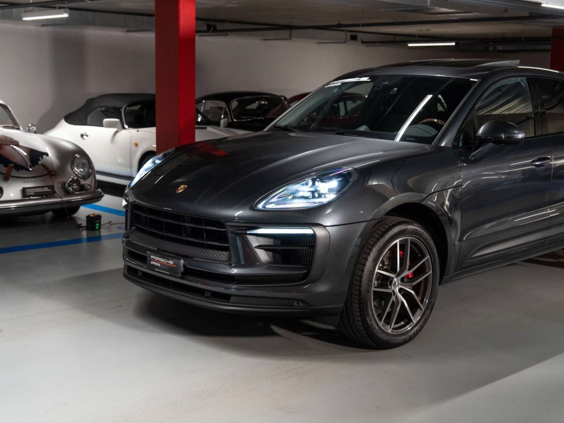 PORSCHE Macan S-image-18