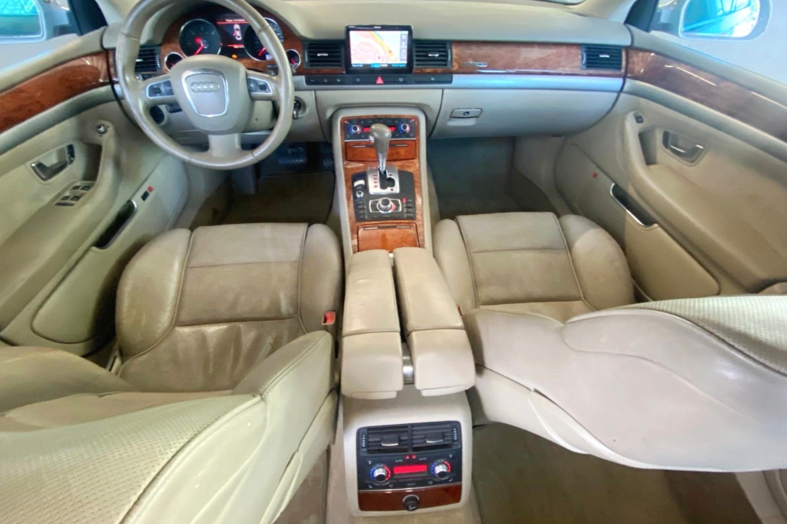 AUDI A8 L 3.0 TDI quattro tiptronic-image-7