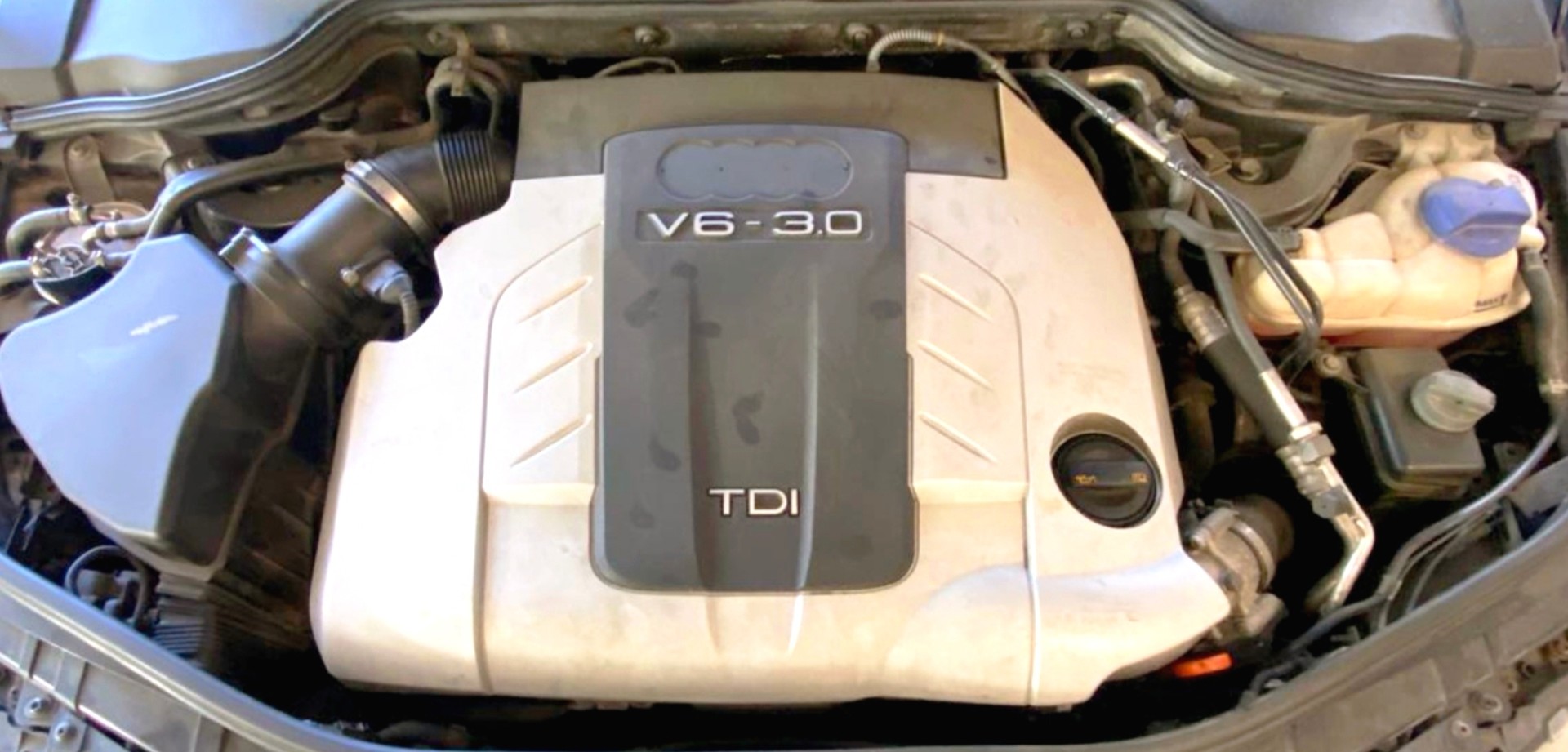 AUDI A8 L 3.0 TDI quattro tiptronic-image-12