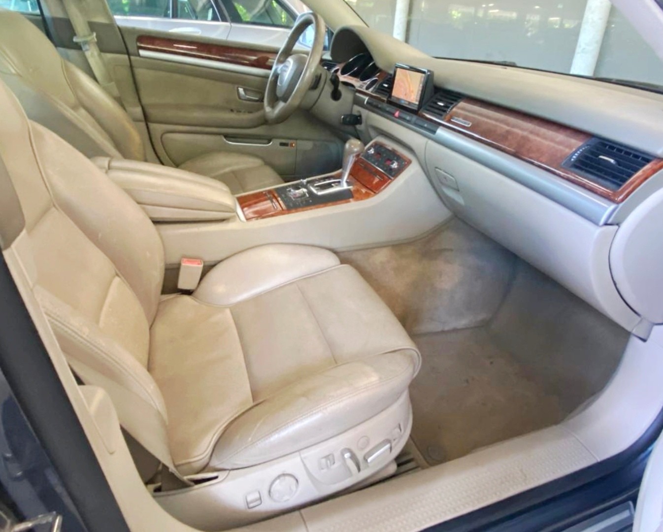 AUDI A8 L 3.0 TDI quattro tiptronic-image-10