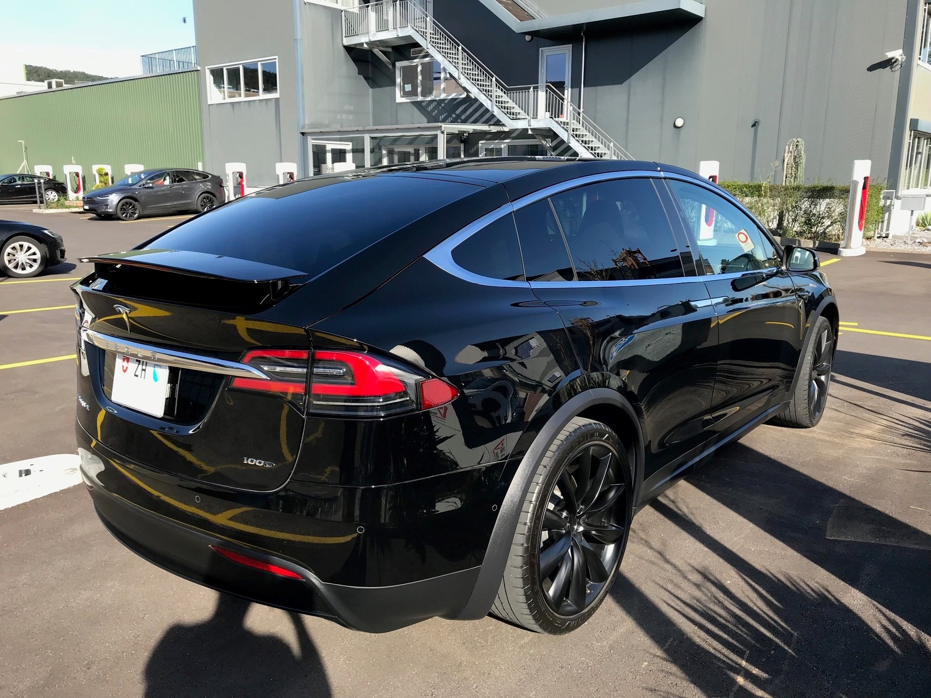 TESLA Model X 100 D-image-1