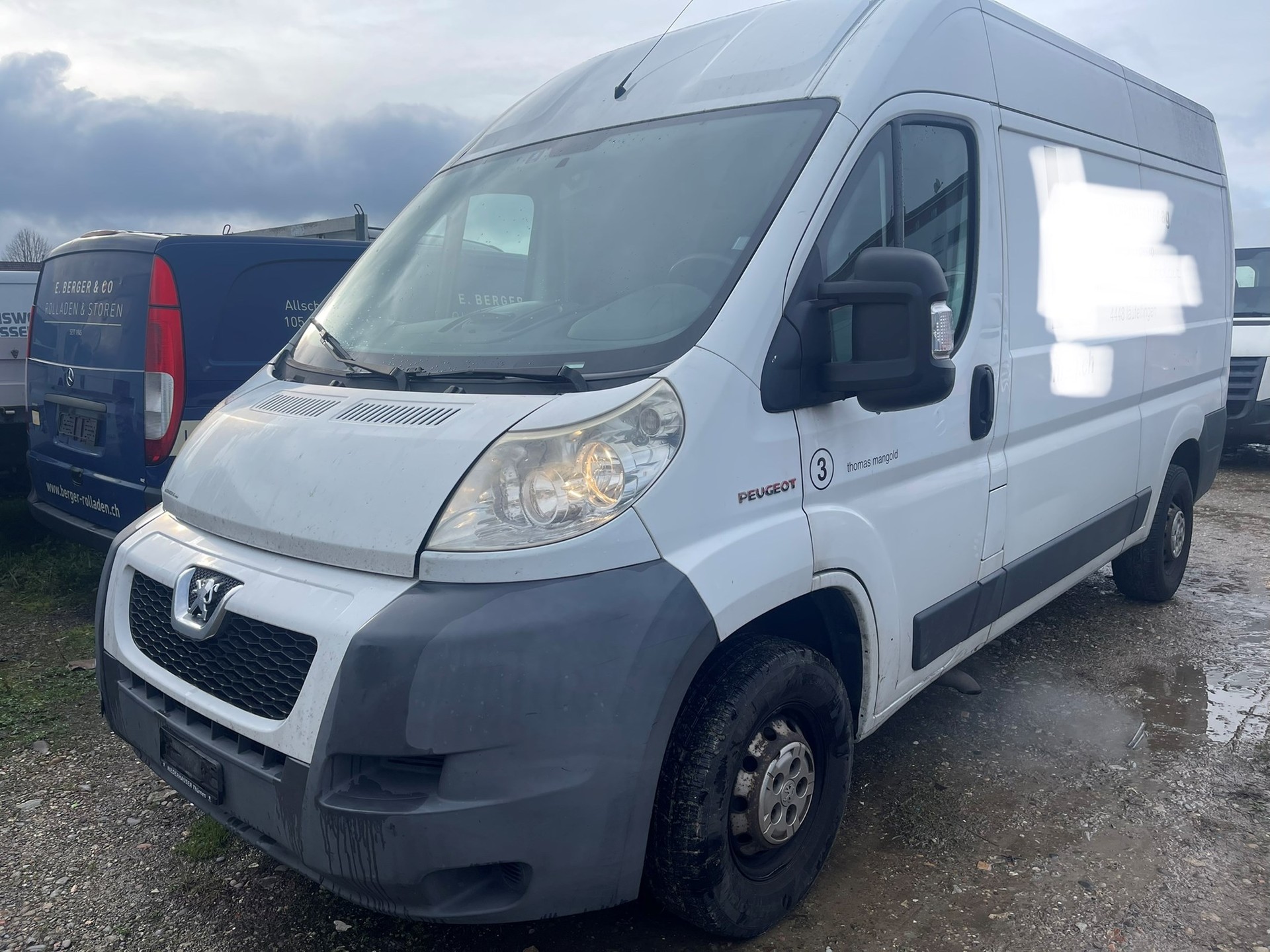 PEUGEOT Boxer 2.2 HDI 335 L2H2