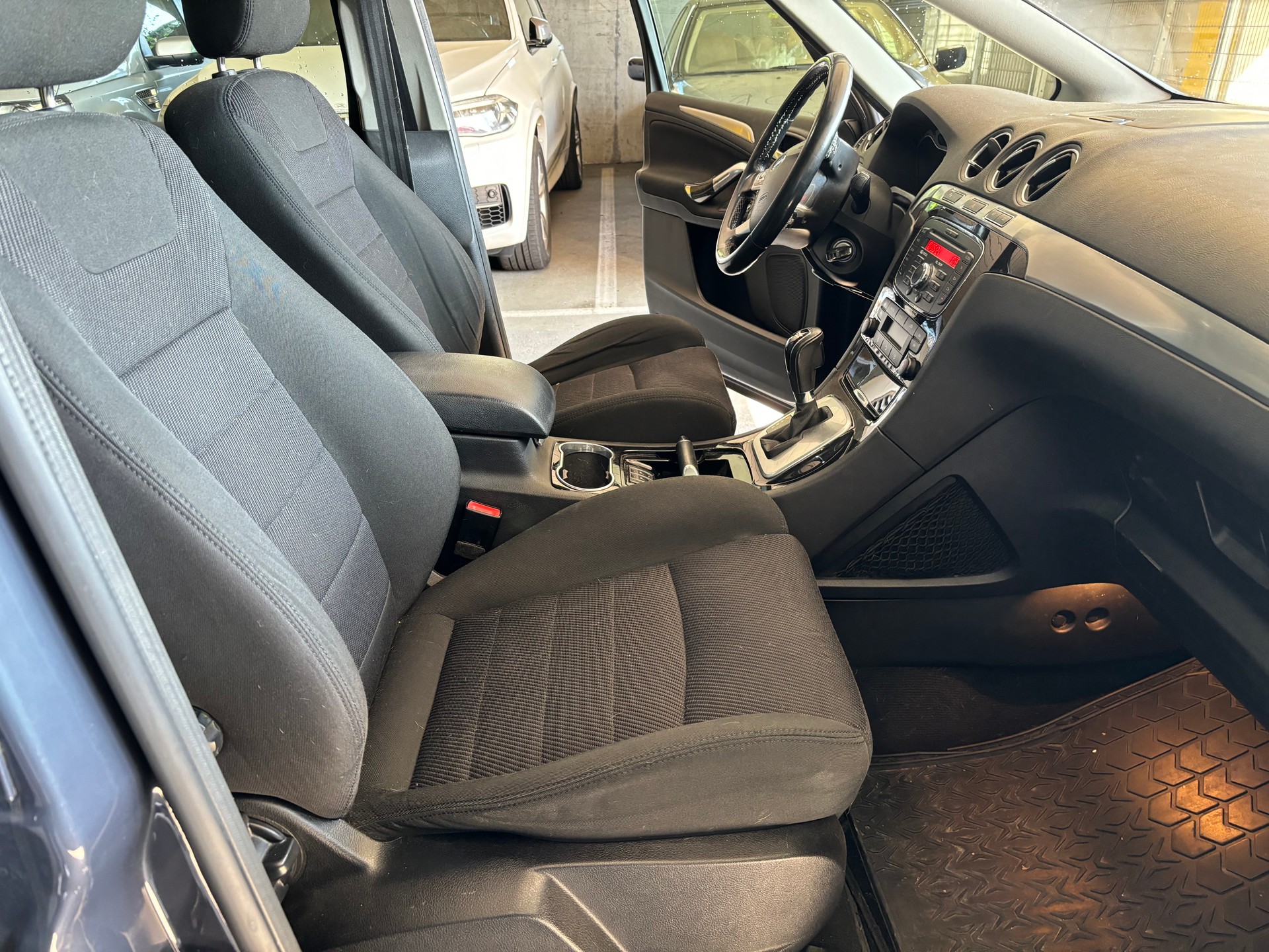 FORD S-Max 2.0 SCTi Titanium PowerShift-image-11