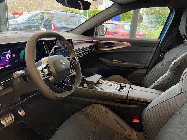 RENAULT Rafale 1.2 E-Tech Hybrid 200 Esprit Alpine-image-8