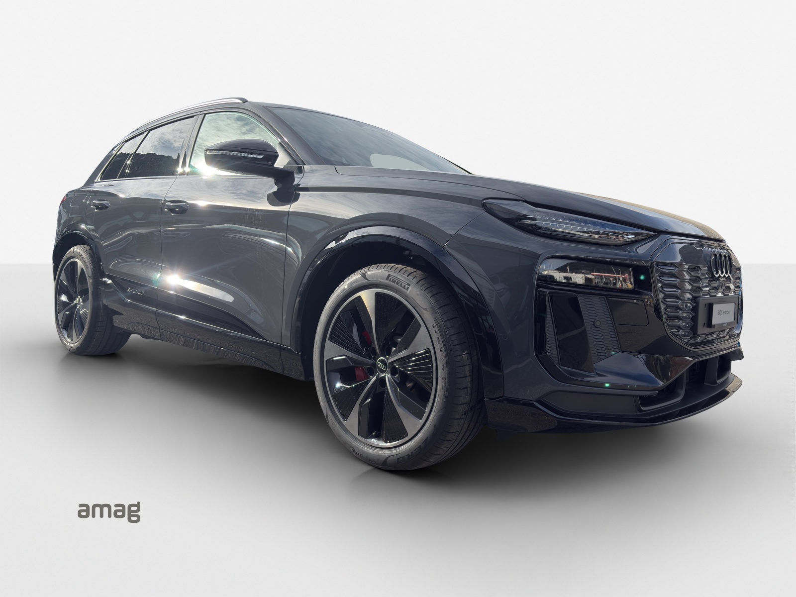 AUDI SQ6 e-tron quattro-image-5