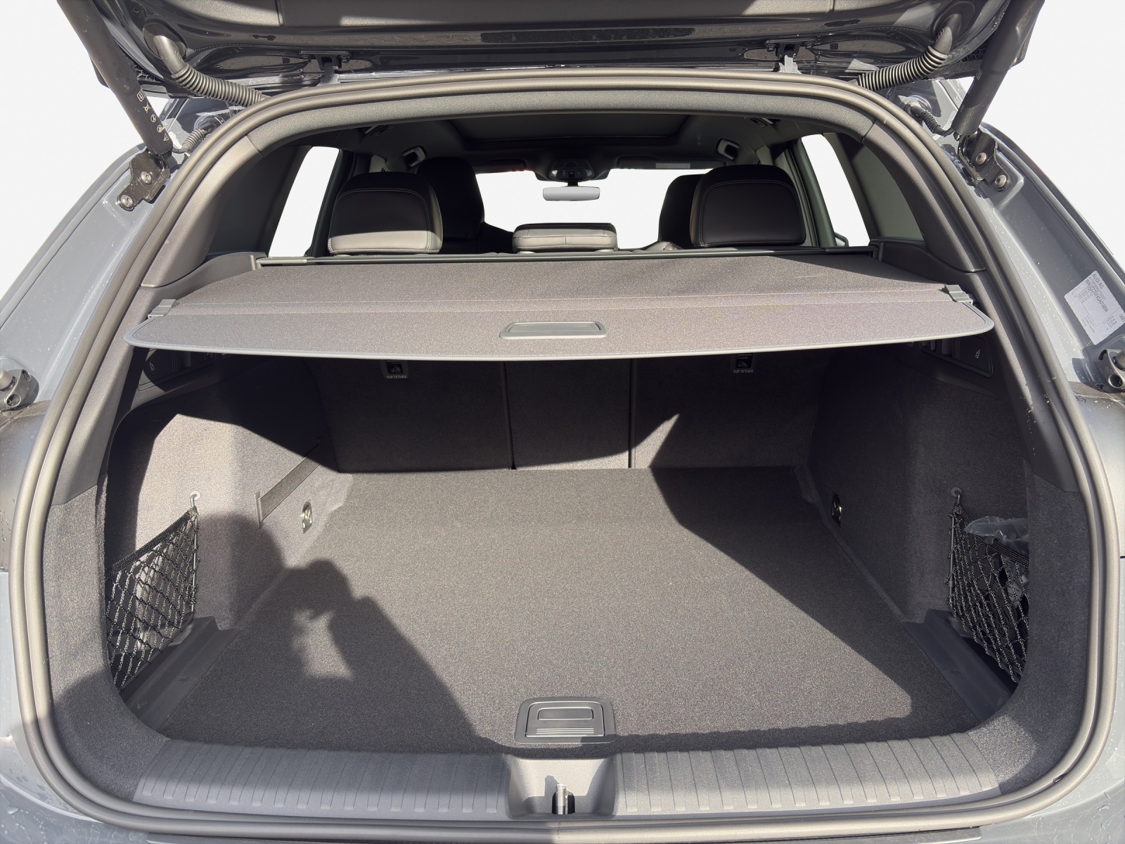 AUDI SQ6 e-tron quattro-image-12