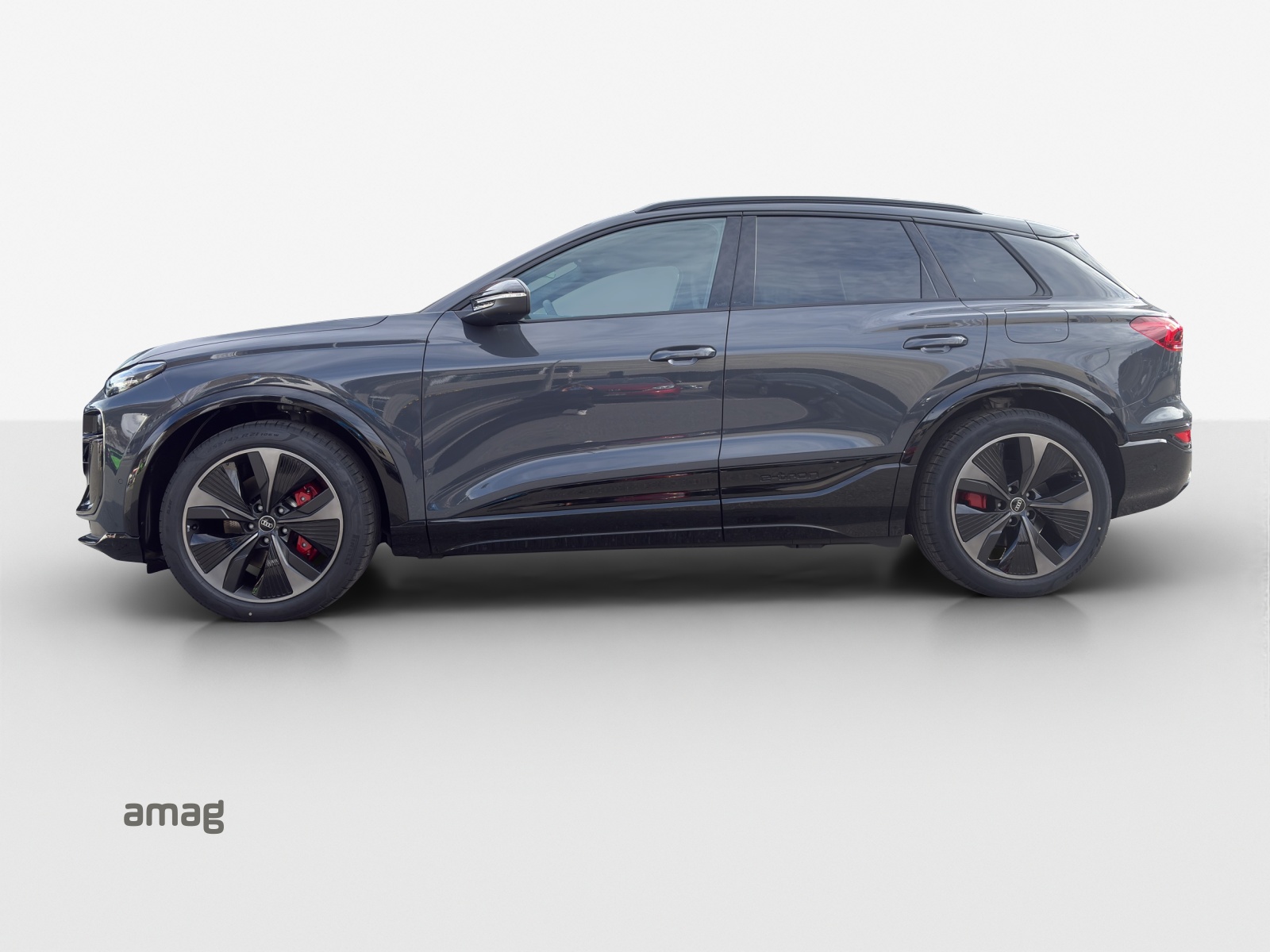 AUDI SQ6 e-tron quattro-image-1