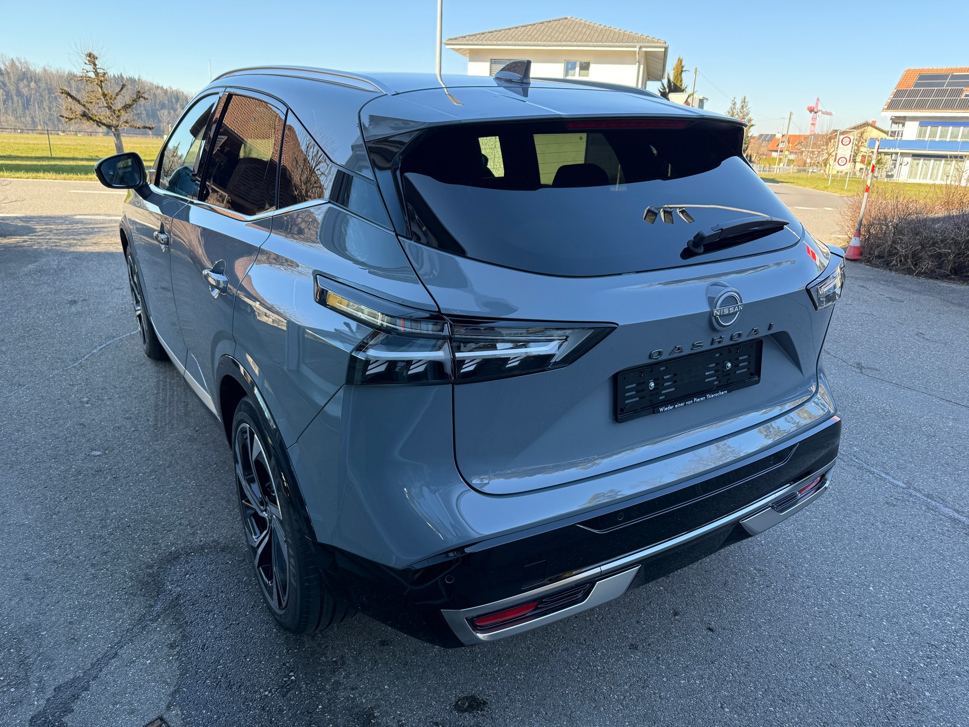 NISSAN Qashqai 1.3 MHEV Tekna+ 4x4-image-2