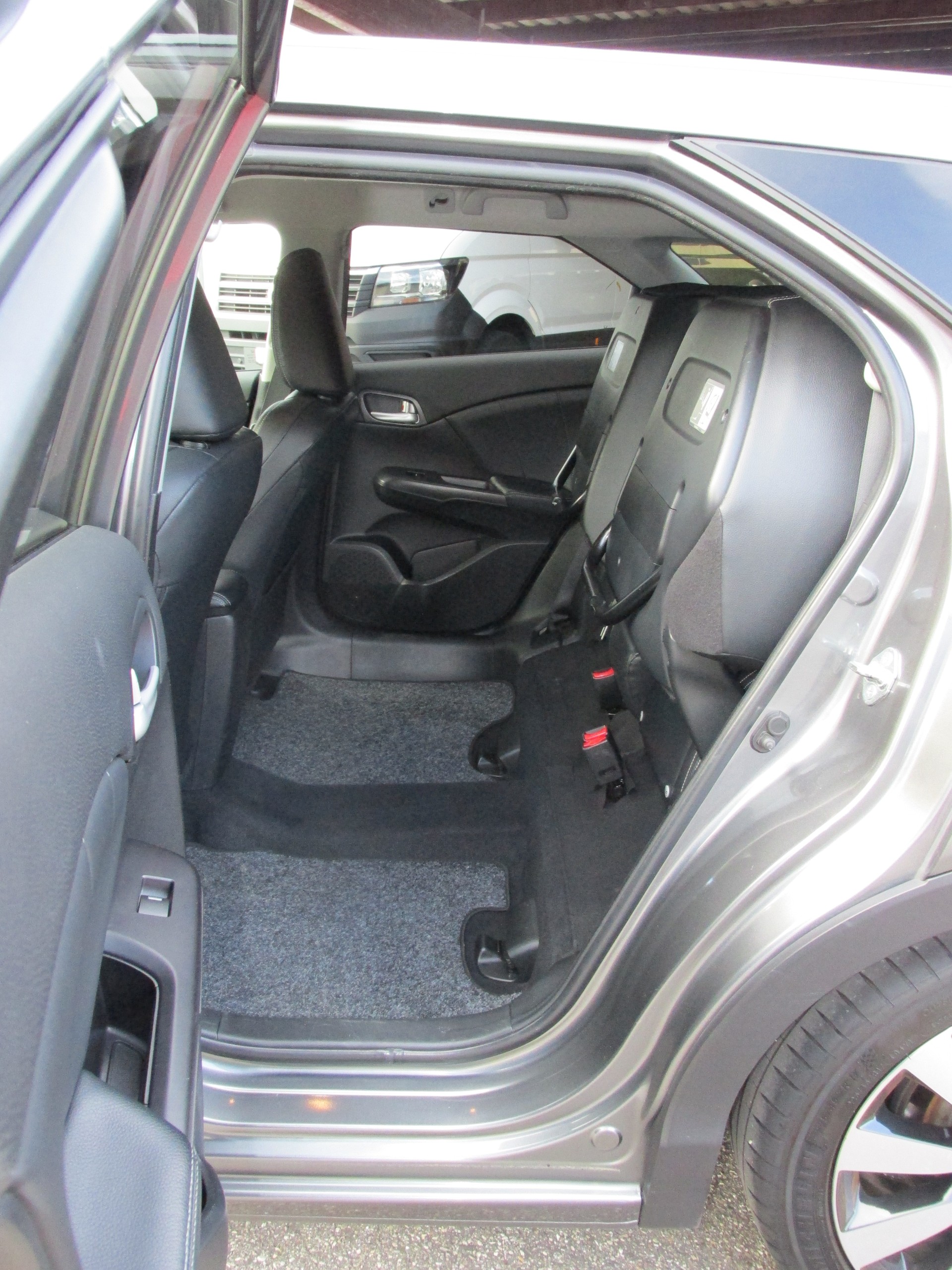 HONDA Civic Tourer 1.6 i-DTEC Executive-image-11