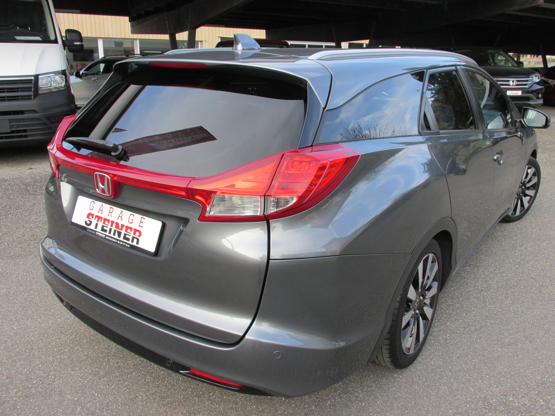 HONDA Civic Tourer 1.6 i-DTEC Executive-image-4