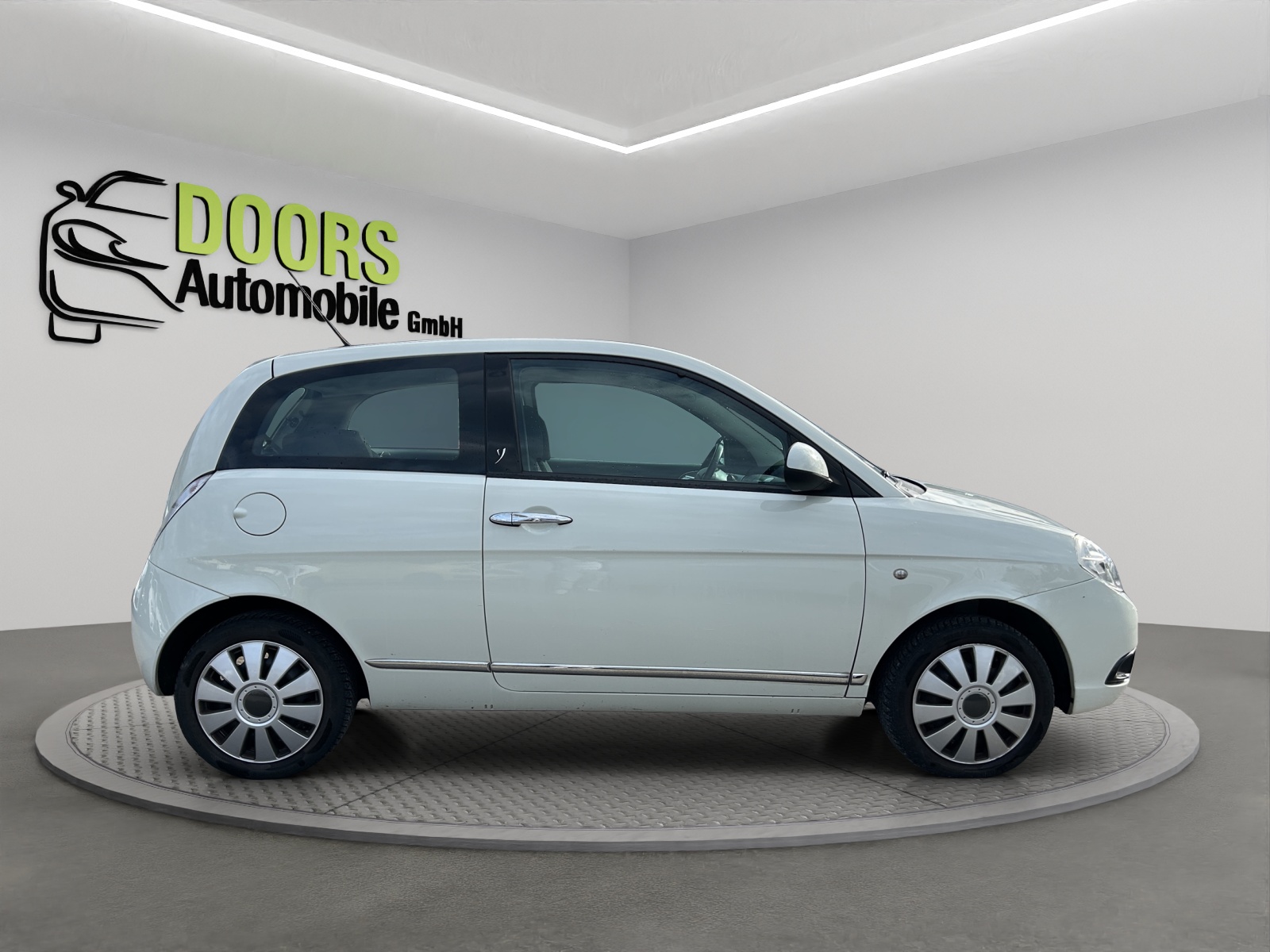 LANCIA Ypsilon 1.4 Swiss Edition-image-7
