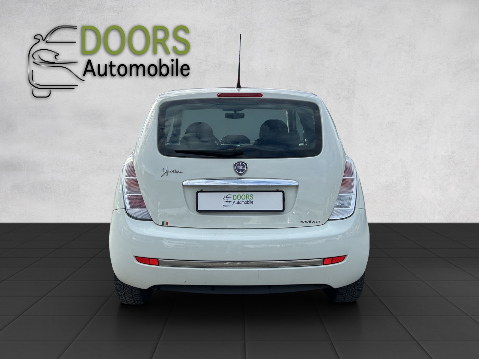 LANCIA Ypsilon 1.4 Swiss Edition-image-4