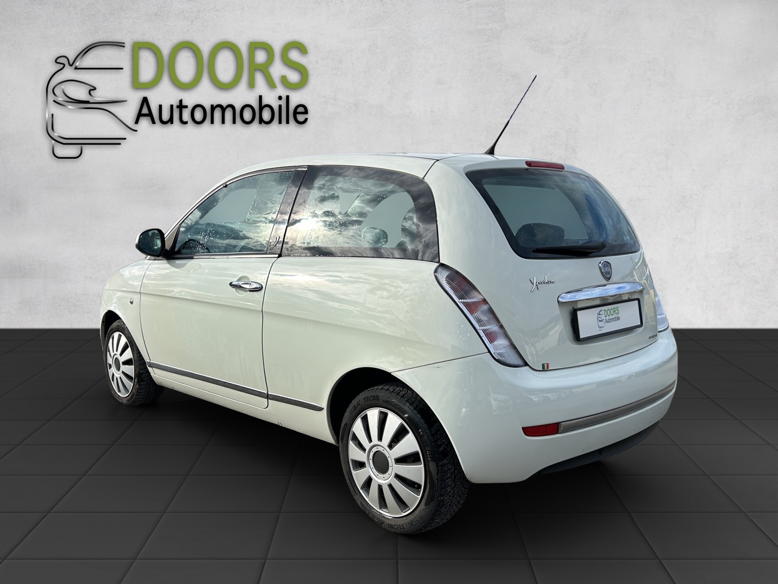 LANCIA Ypsilon 1.4 Swiss Edition-image-7