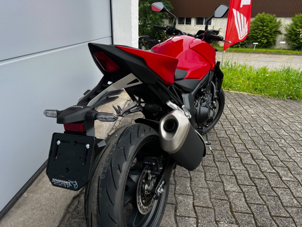 HONDA CB 1000 Hornet-showroom-element-1