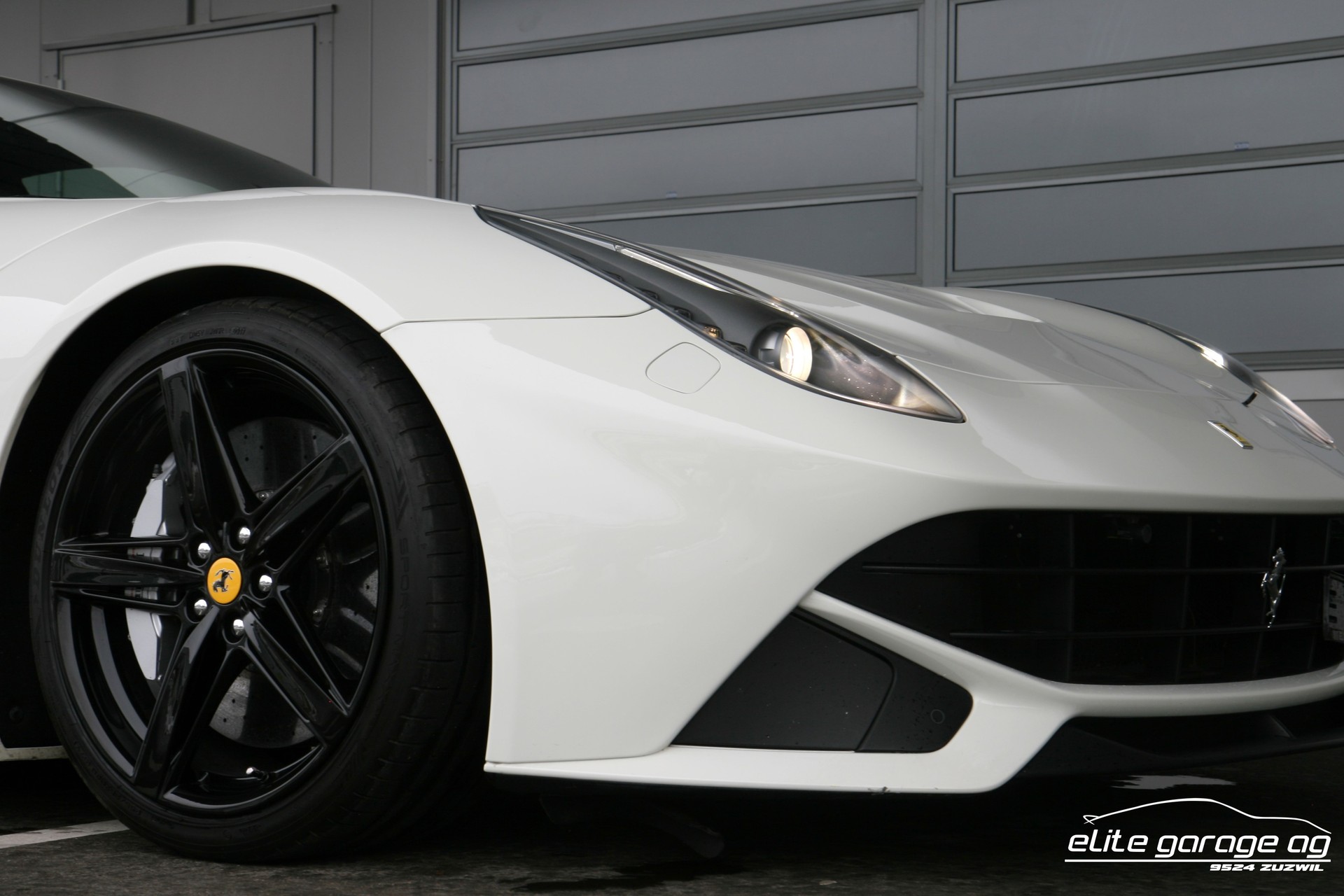 FERRARI F12 Berlinetta-image-12