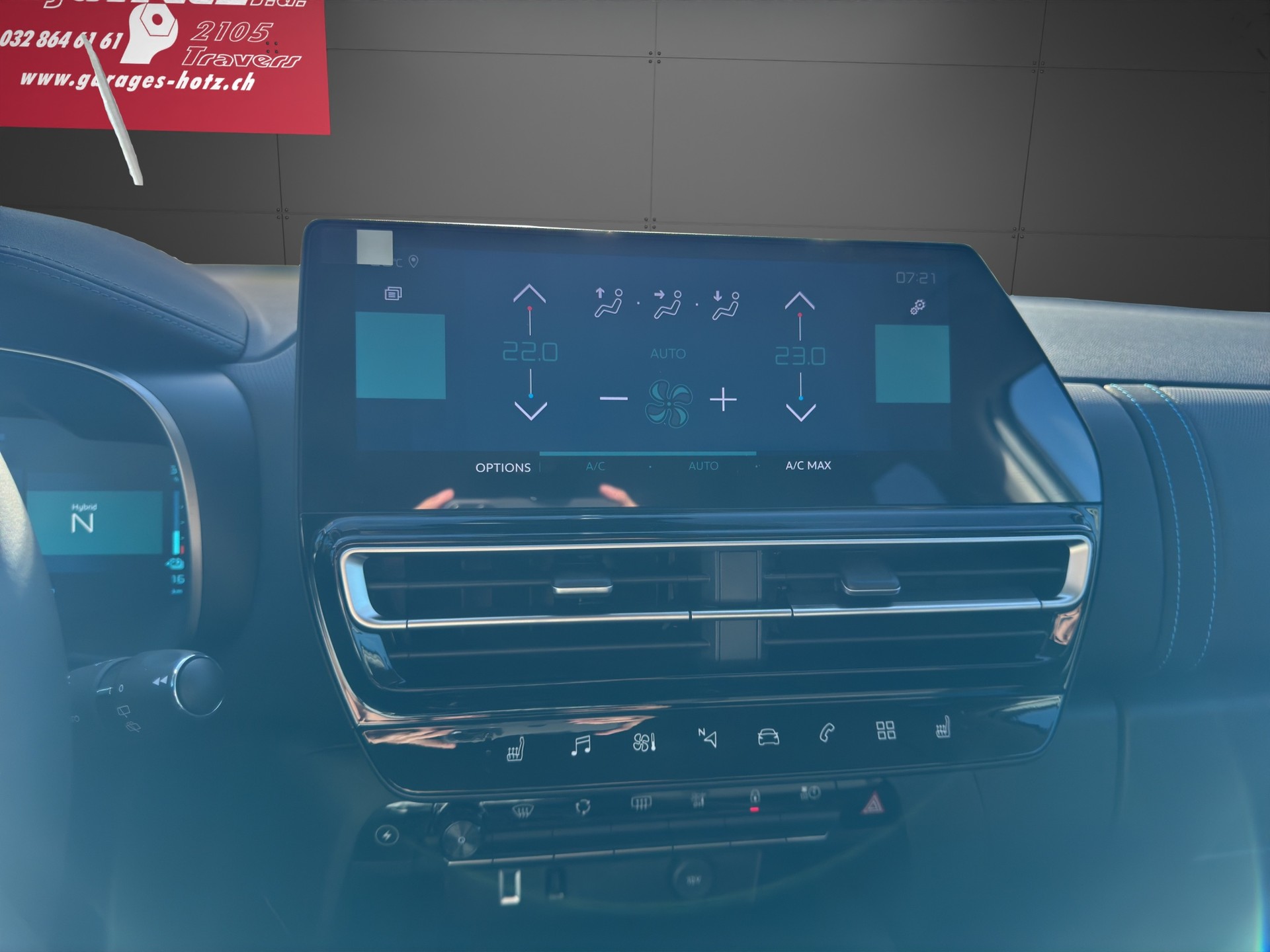 CITROEN C5 Aircross 1.6 PHEV Swiss Edition-image-9