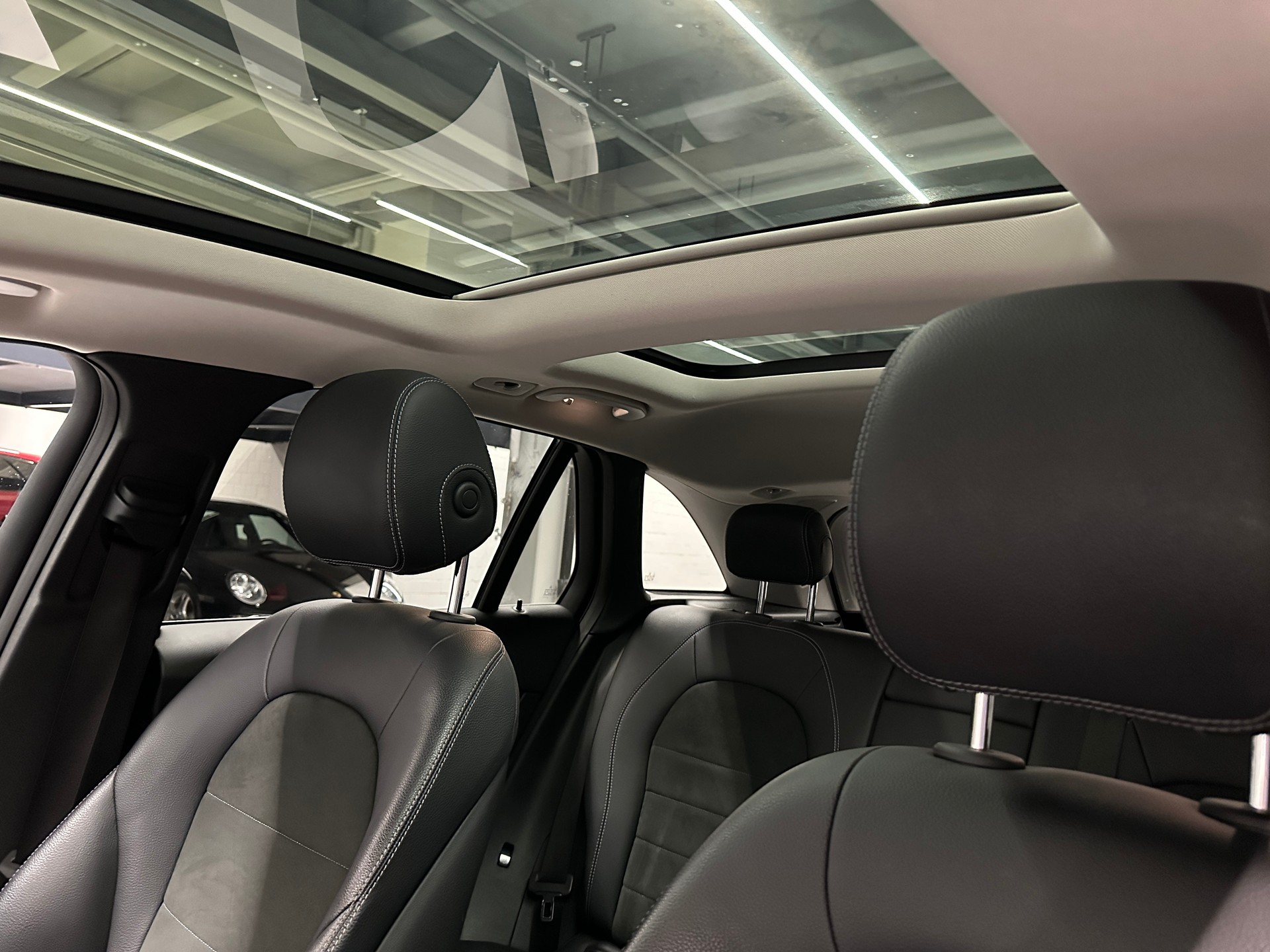 MERCEDES-BENZ GLC 250 AMG Line 4m *CH-Auto*Frisch ab MFK u. Service*1.Hand*Lückenlose Servicehistorie*-image-17