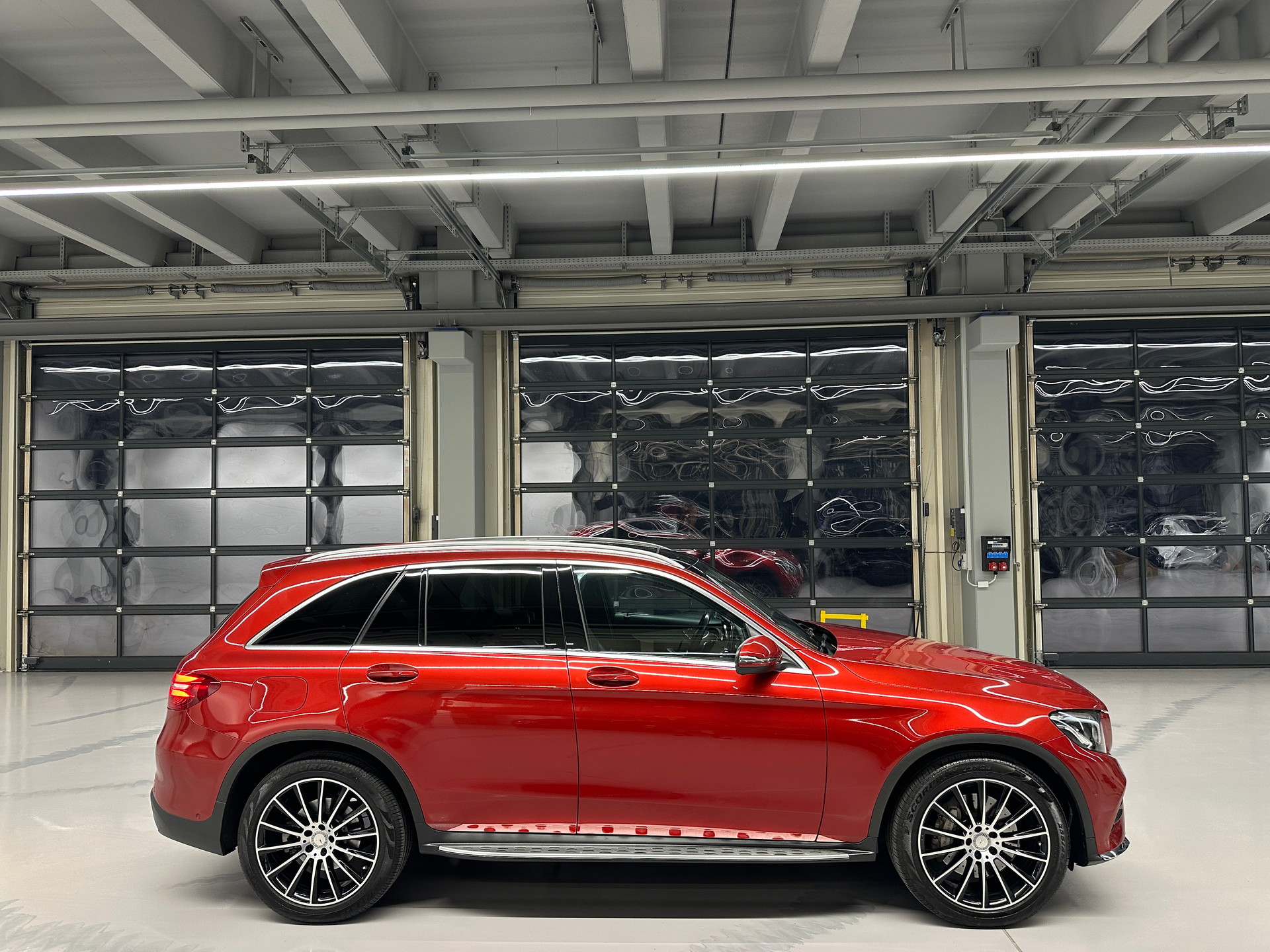 MERCEDES-BENZ GLC 250 AMG Line 4m *CH-Auto*Frisch ab MFK u. Service*1.Hand*Lückenlose Servicehistorie*-image-1