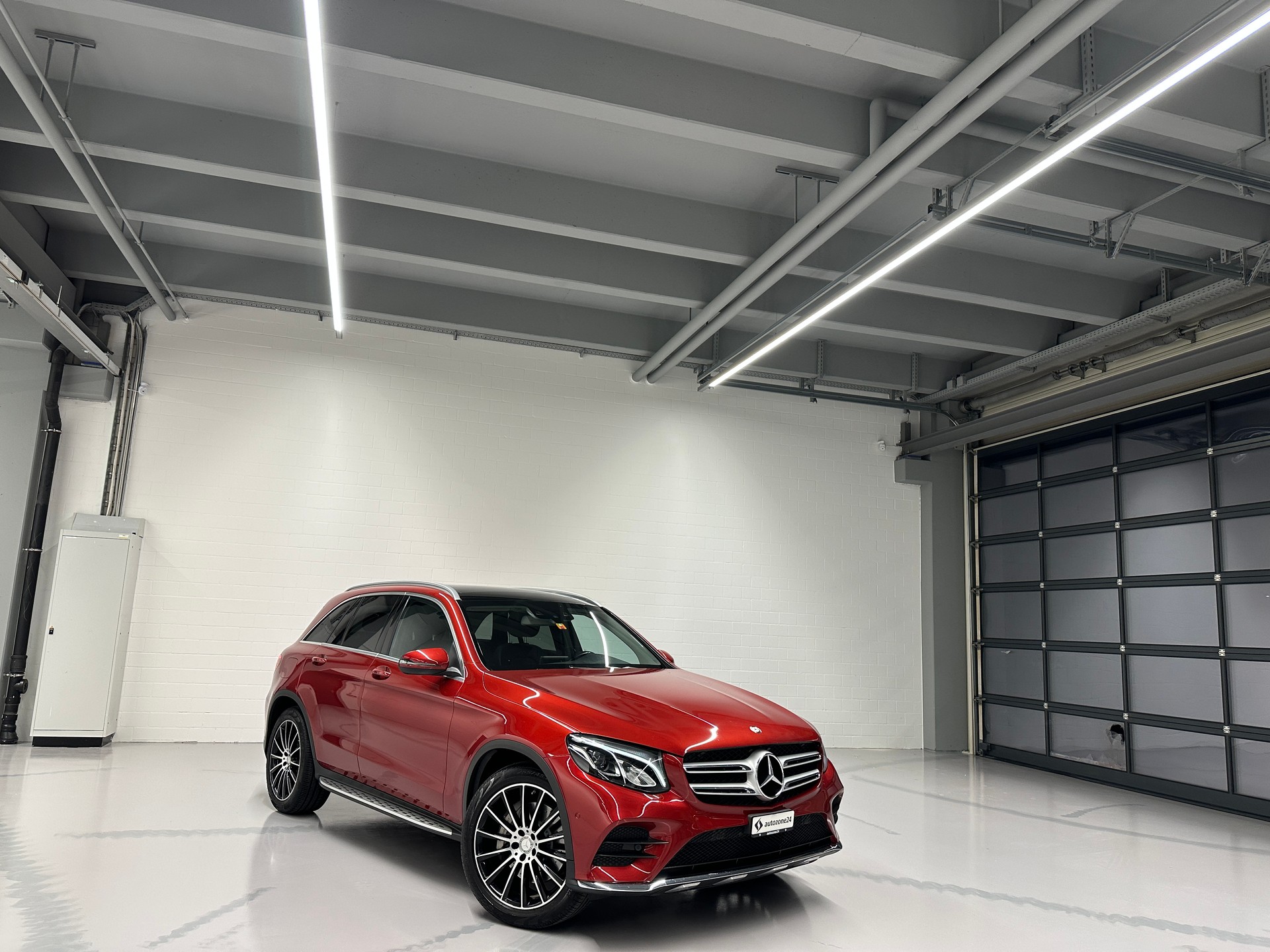 MERCEDES-BENZ GLC 250 AMG Line 4m *CH-Auto*Frisch ab MFK u. Service*1.Hand*Lückenlose Servicehistorie*-image-4