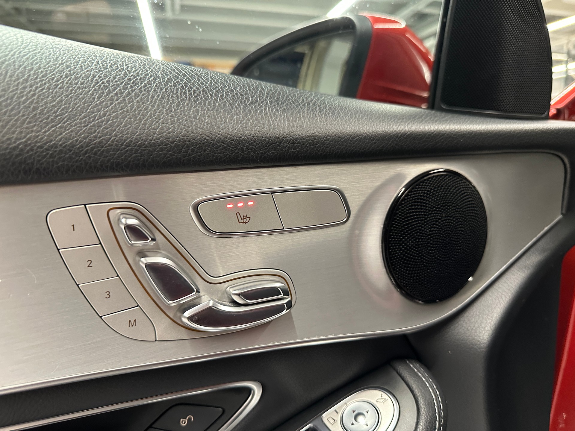 MERCEDES-BENZ GLC 250 AMG Line 4m *CH-Auto*Frisch ab MFK u. Service*1.Hand*Lückenlose Servicehistorie*-image-19