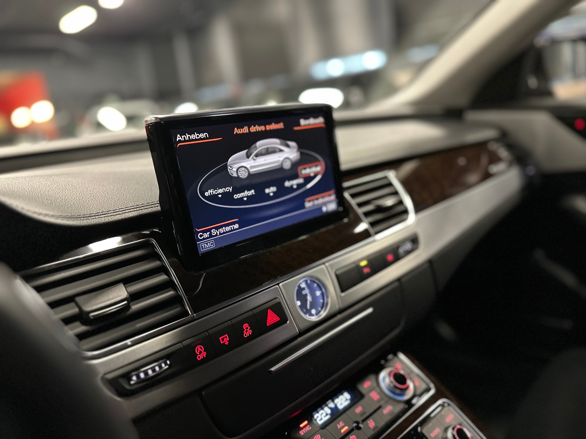 AUDI A8 3.0 TDI quattro tiptronic / Audi Exclusive-image-17
