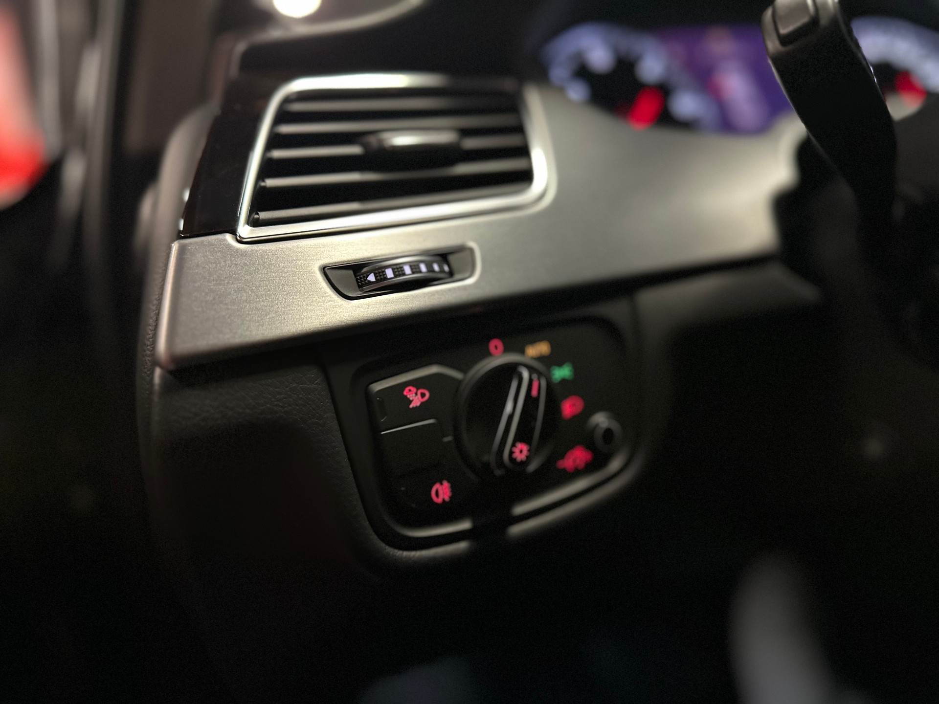 AUDI A8 3.0 TDI quattro tiptronic / Audi Exclusive-image-23