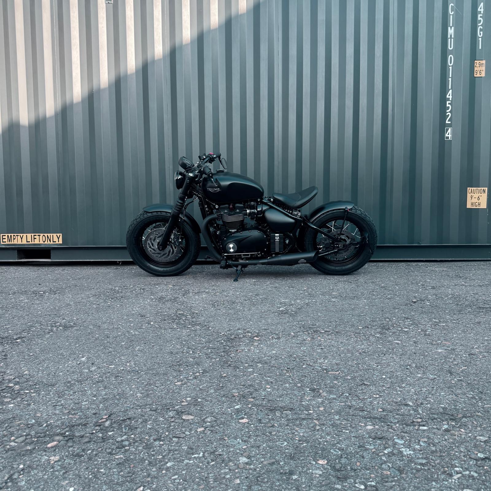 TRIUMPH Bonneville 1200 Bobber-image-4