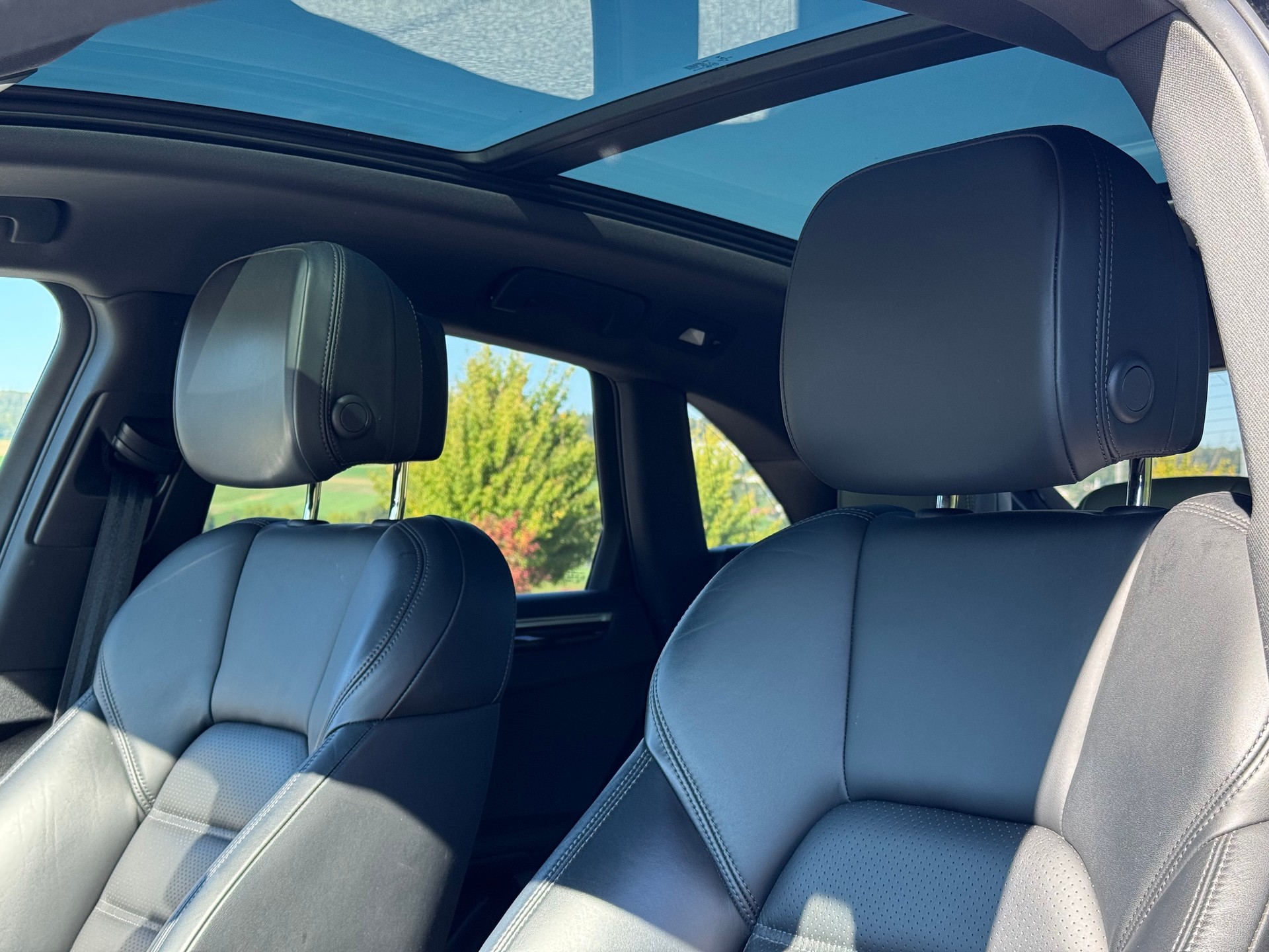 PORSCHE Macan S PDK-image-8
