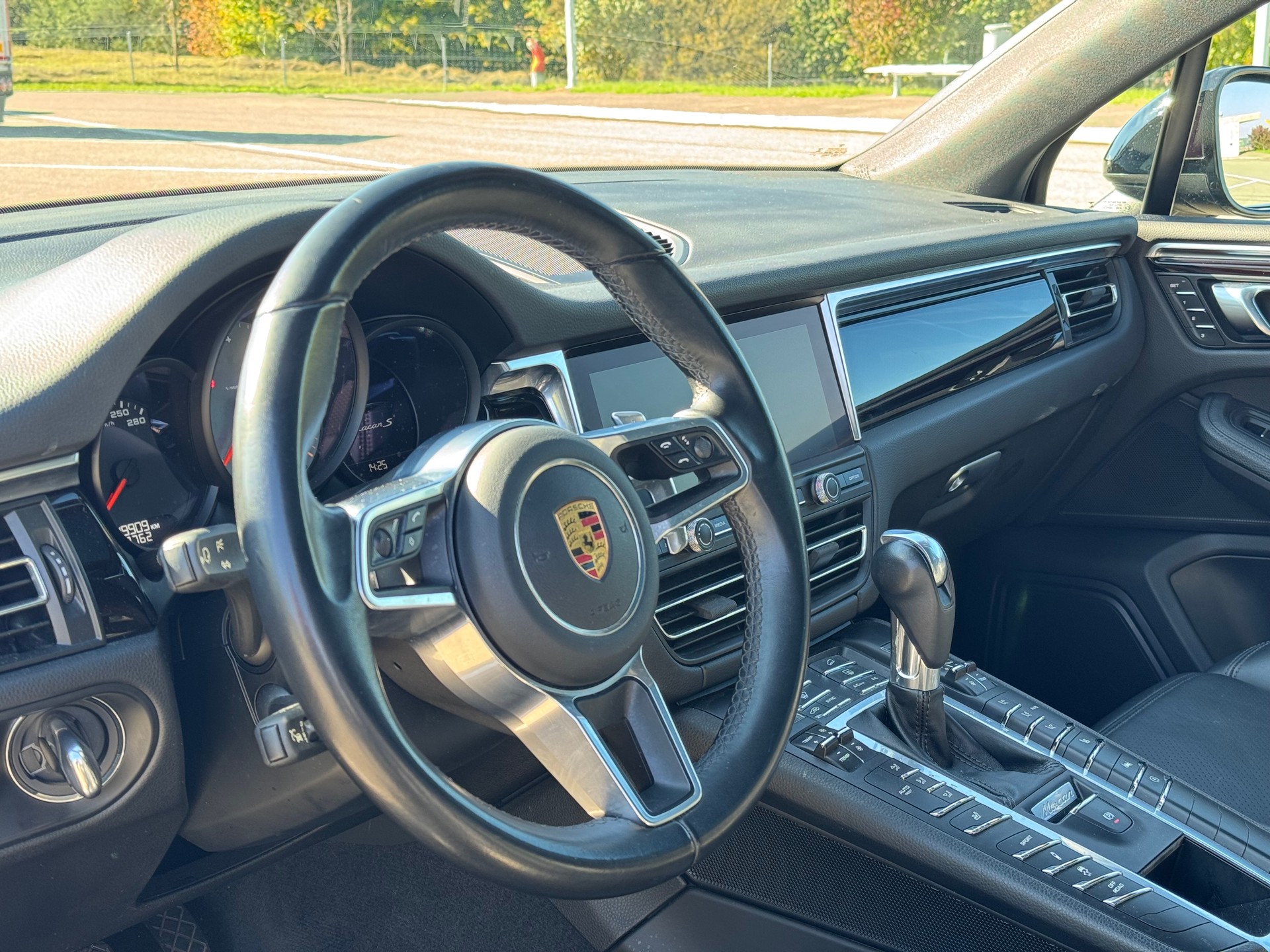 PORSCHE Macan S PDK-image-7