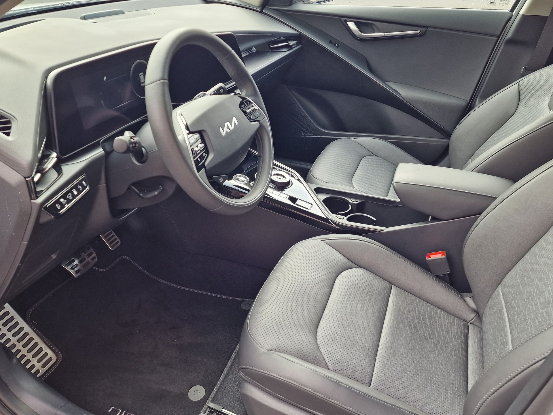 KIA Niro 1.6GDi Plug-in Hybrid Style DCT-image-7