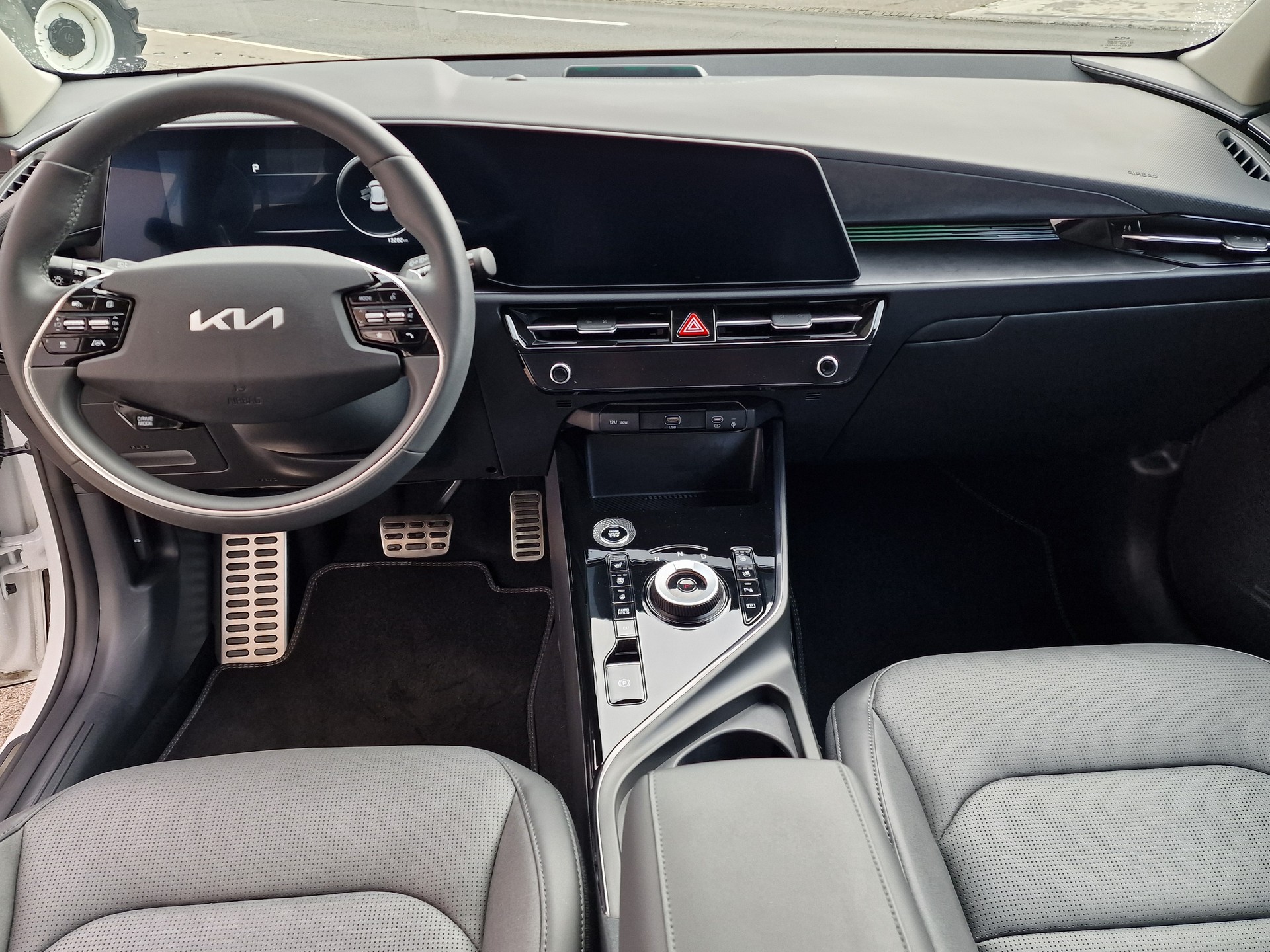 KIA Niro 1.6GDi Plug-in Hybrid Style DCT-image-6