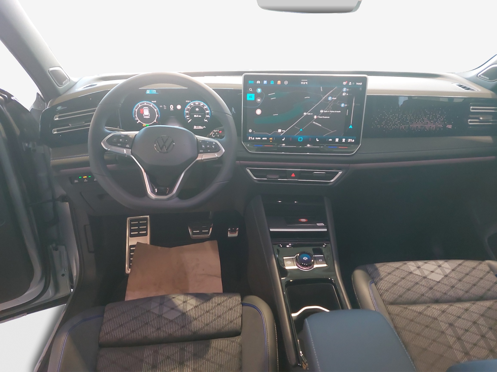 VW Tiguan 2.0 TSI DSG R-Line 4Motion-image-8
