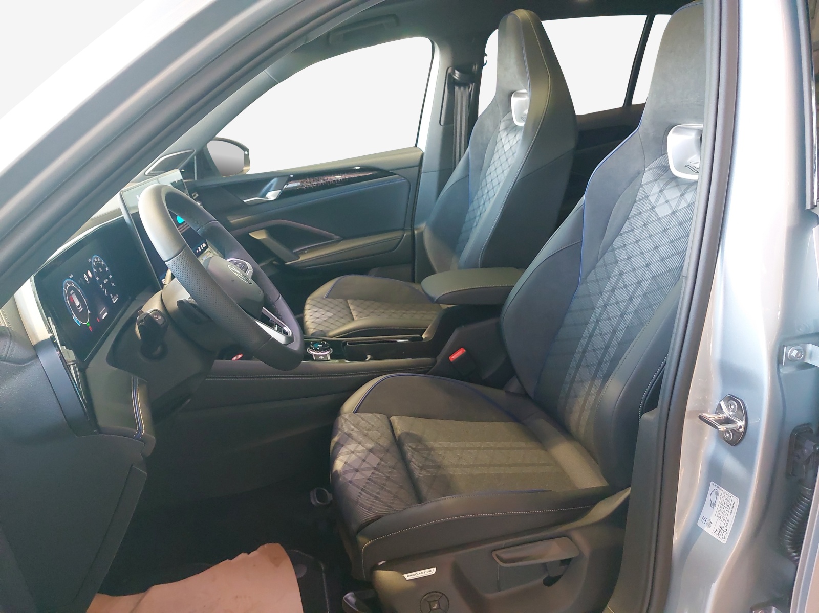 VW Tiguan 2.0 TSI DSG R-Line 4Motion-image-7