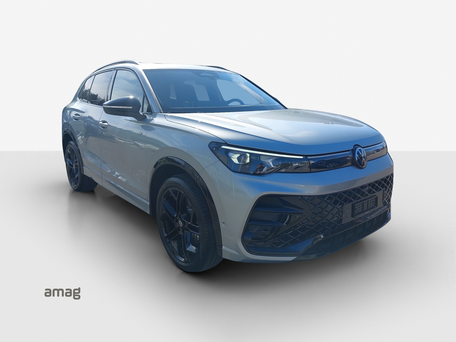 VW Tiguan 2.0 TSI DSG R-Line 4Motion-image-5