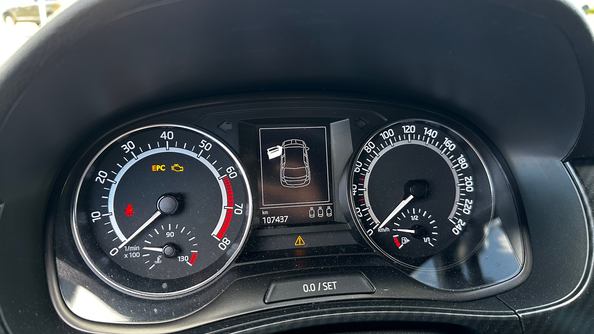 SKODA Fabia 1.0 TSI Monte Carlo-image-10