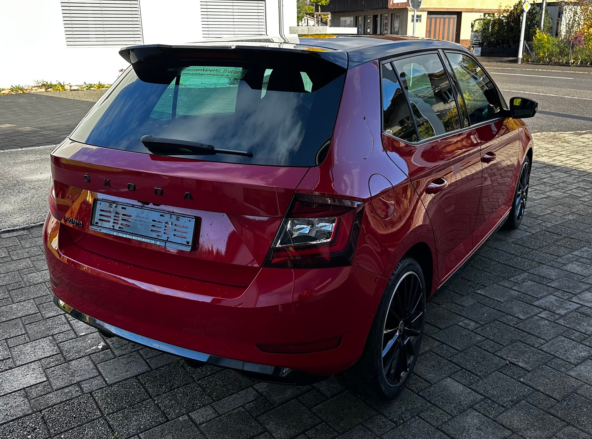 SKODA Fabia 1.0 TSI Monte Carlo-image-4