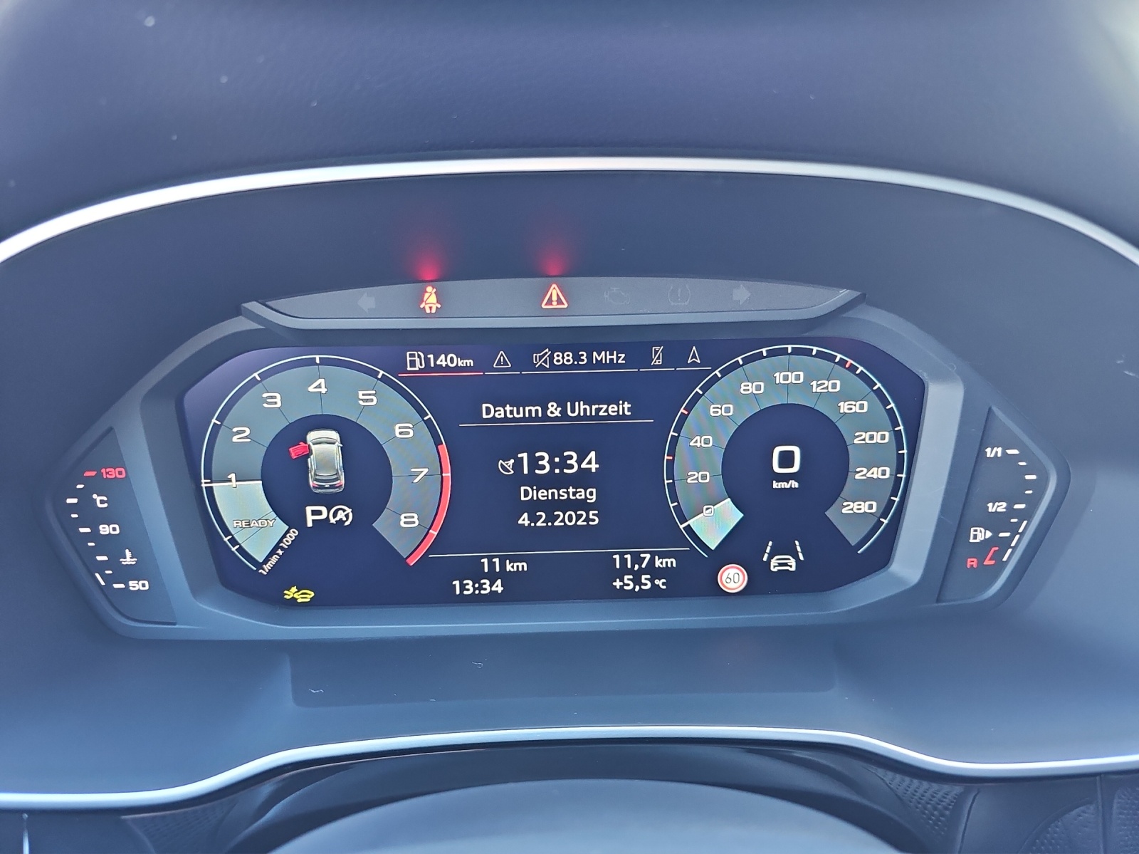 AUDI Q3 35 TFSI S line Attraction S-tronic-image-12