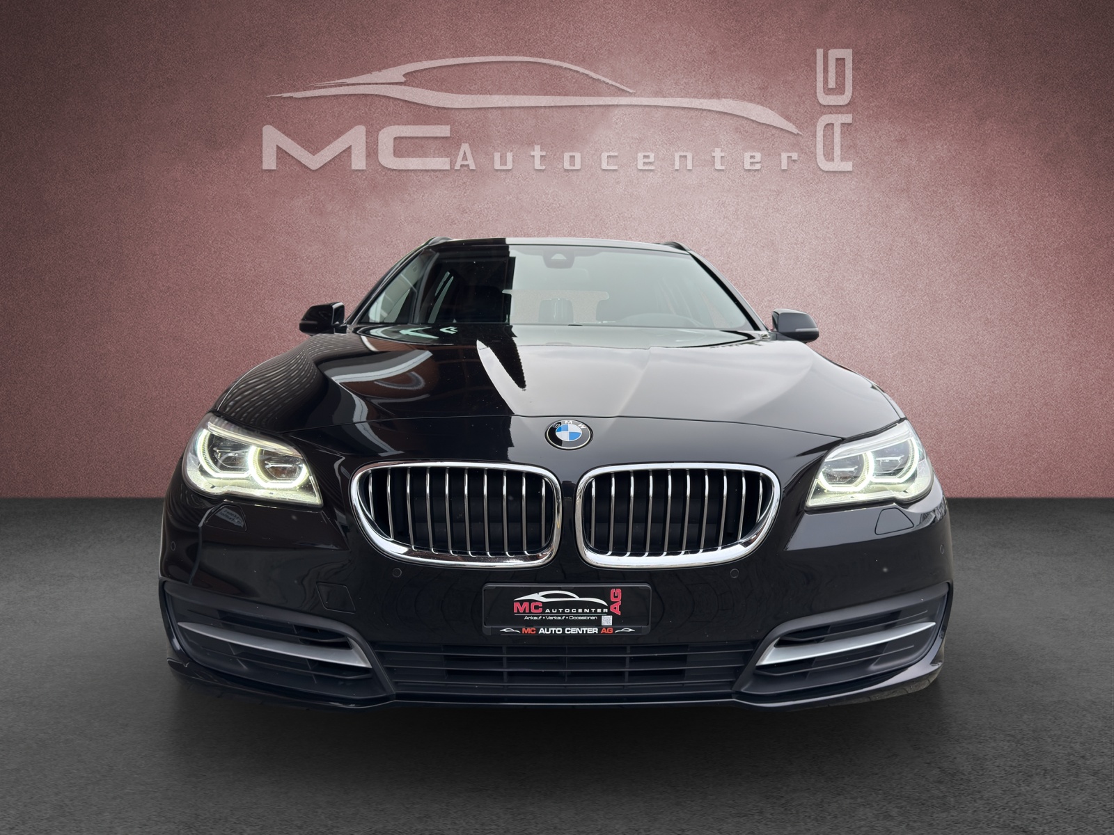 BMW 525d Touring xDrive Luxury Line Steptronic-image-3